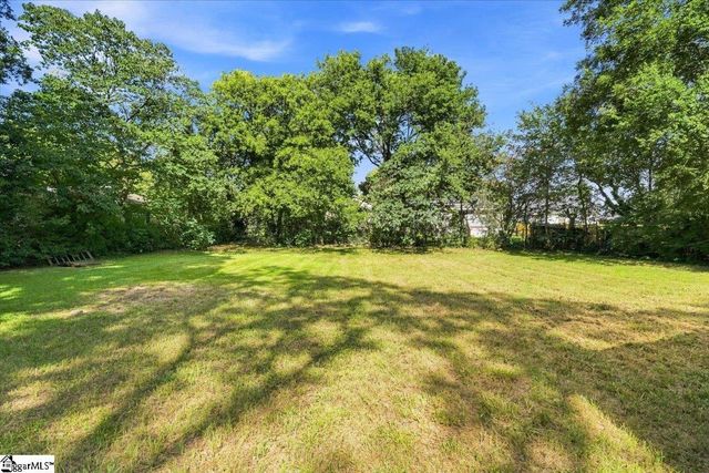 322 W Wilburn Avenue, Greenville, SC 29611