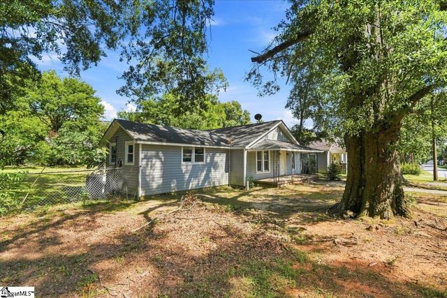 322 W Wilburn Avenue, Greenville, SC 29611