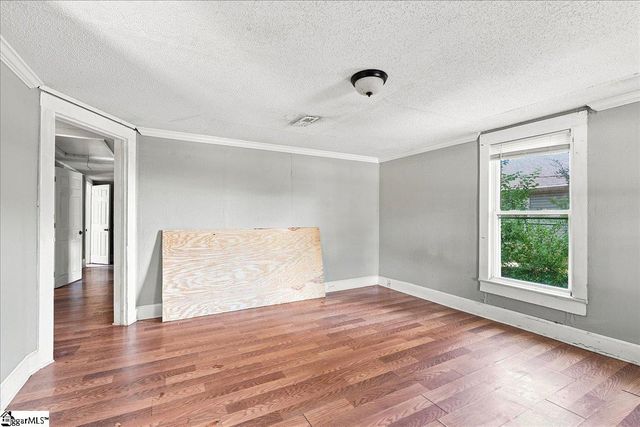 322 W Wilburn Avenue, Greenville, SC 29611