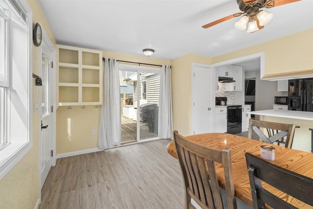 2119 N ERB STREET, Appleton, WI 54911