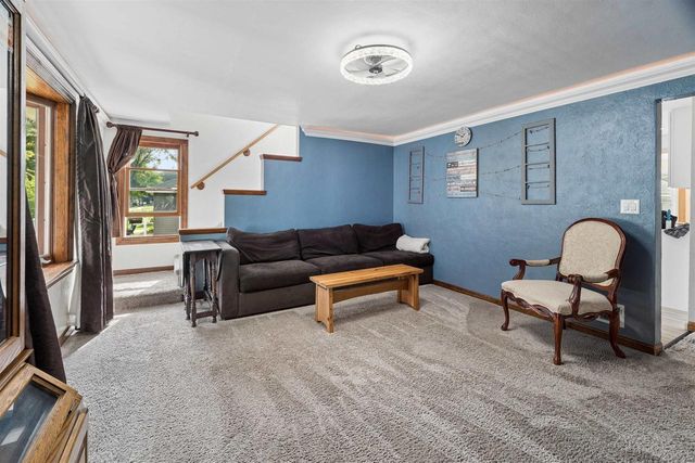 2119 N ERB STREET, Appleton, WI 54911