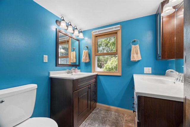 2119 N ERB STREET, Appleton, WI 54911