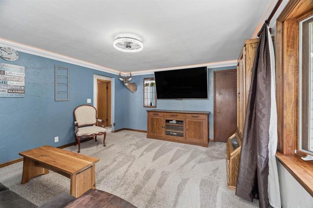 2119 N ERB STREET, Appleton, WI 54911