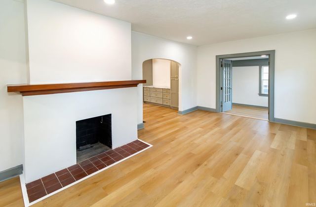 101 S Villa Drive, Evansville, IN 47714