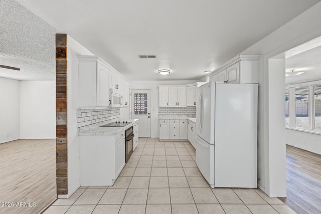 1008 E FRIAR Avenue, Apache Junction, AZ 85119