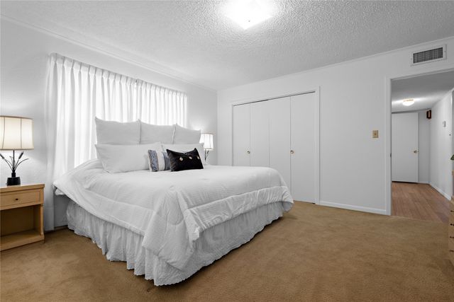 210 Harbor Drive, Gun Barrel City, TX 75156