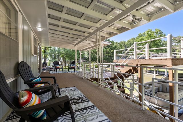 210 Harbor Drive, Gun Barrel City, TX 75156