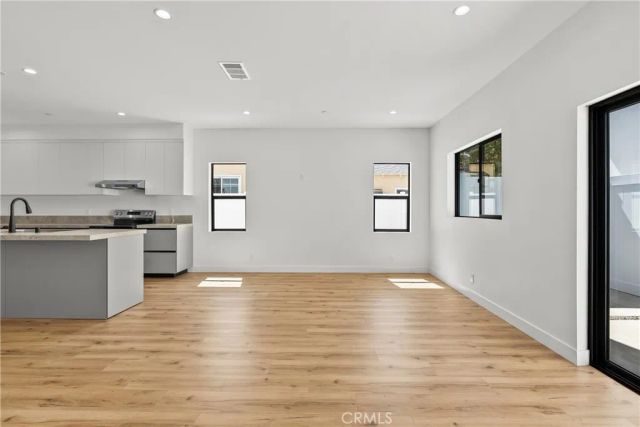 5751 Vista Del Monte, Sherman Oaks, CA 91411