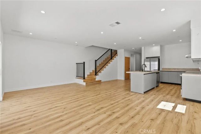 5751 Vista Del Monte, Sherman Oaks, CA 91411