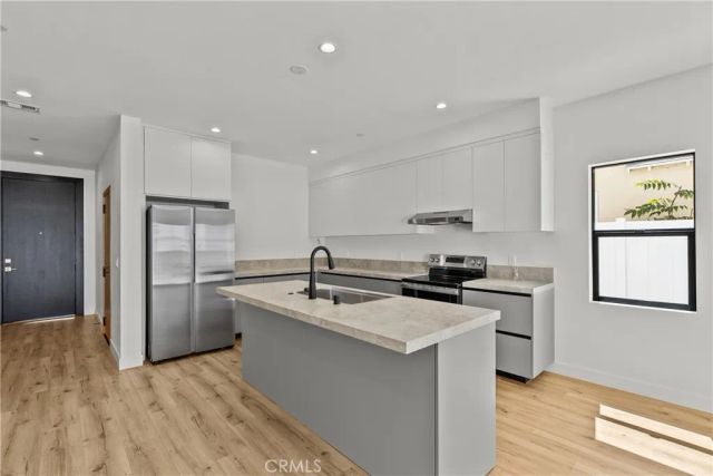 5751 Vista Del Monte, Sherman Oaks, CA 91411