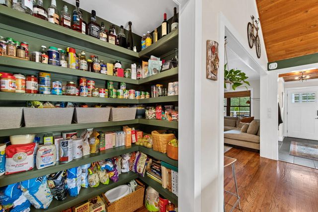 657 Campbell Camp Circle, Blue Ridge, GA 30513