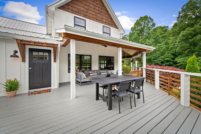 657 Campbell Camp Circle, Blue Ridge, GA 30513
