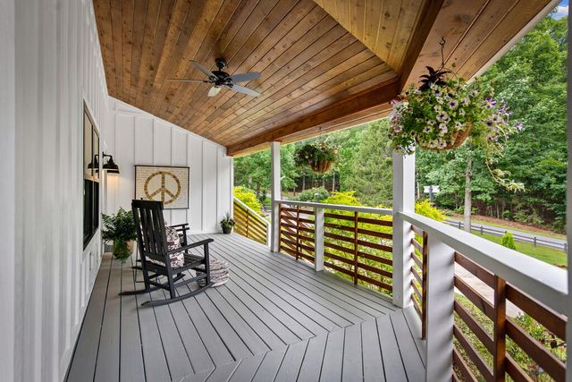 657 Campbell Camp Circle, Blue Ridge, GA 30513