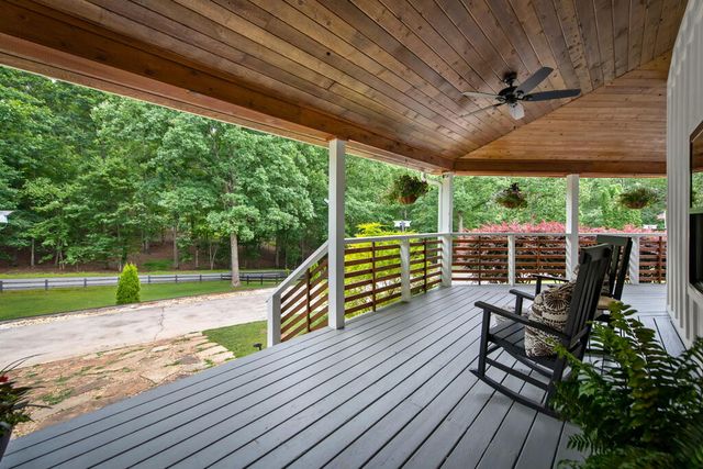 657 Campbell Camp Circle, Blue Ridge, GA 30513