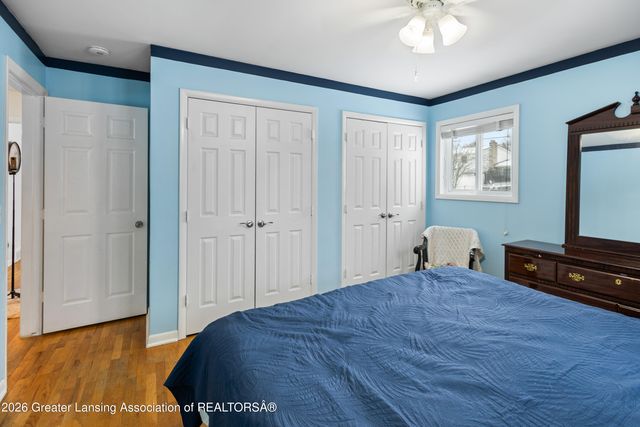 1228 Kimberly Drive, Lansing, MI 48912