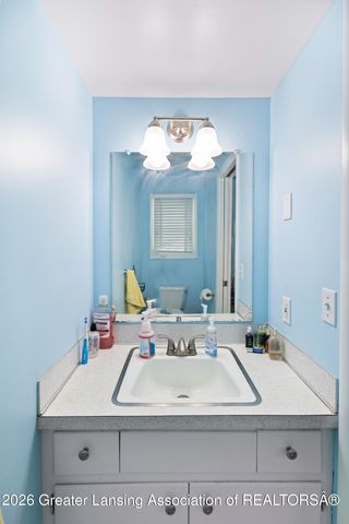 1228 Kimberly Drive, Lansing, MI 48912