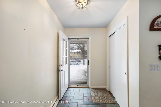 1228 Kimberly Drive, Lansing, MI 48912