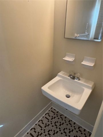 16 Summit Street, Perinton, NY 14450