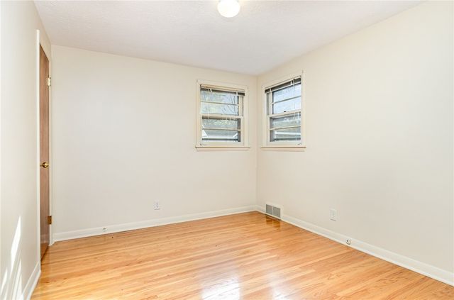 16 Summit Street, Perinton, NY 14450