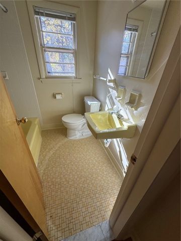 16 Summit Street, Perinton, NY 14450