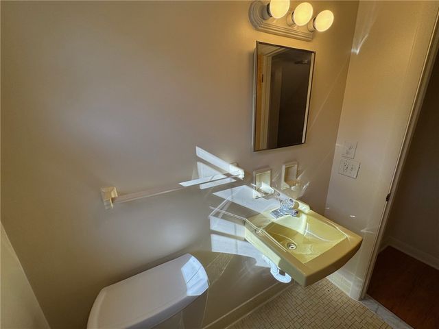 16 Summit Street, Perinton, NY 14450