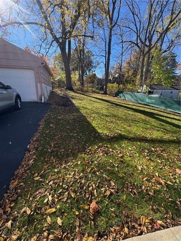 16 Summit Street, Perinton, NY 14450