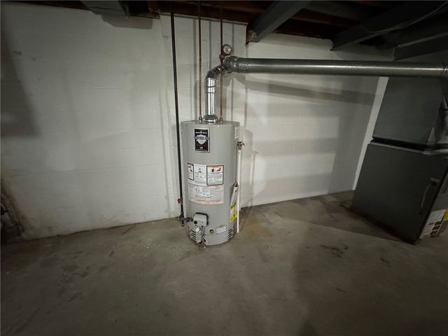 16 Summit Street, Perinton, NY 14450