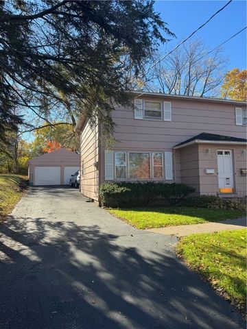 16 Summit Street, Perinton, NY 14450