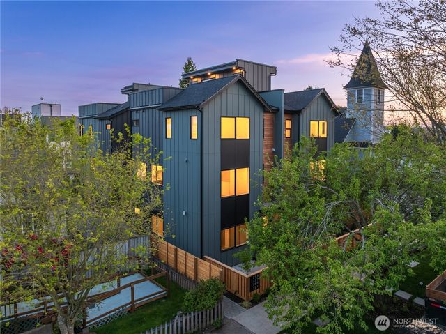 1761 NW 62nd Street, Seattle, WA 98107