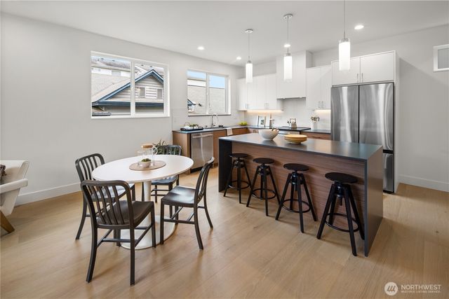 1761 NW 62nd Street, Seattle, WA 98107