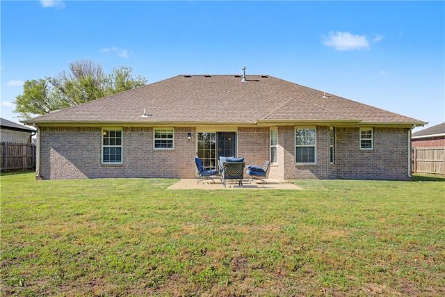 877 Richland Creek Avenue, Elkins, AR 72727