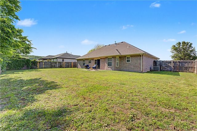 877 Richland Creek Avenue, Elkins, AR 72727