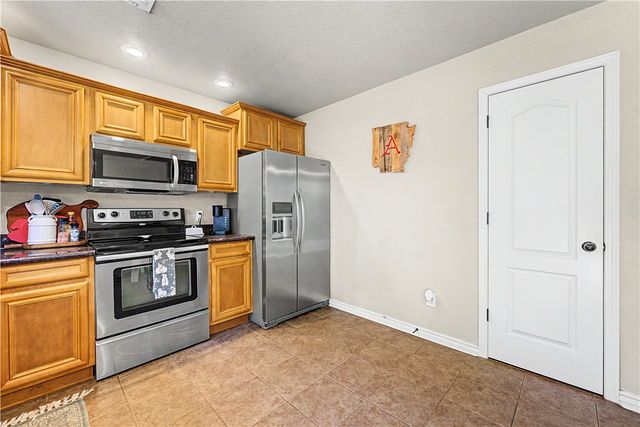 877 Richland Creek Avenue, Elkins, AR 72727