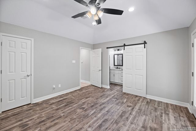 9400 Woodland Hills, San Antonio, TX 78250