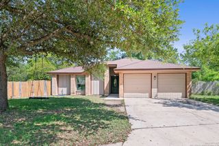 9400 Woodland Hills, San Antonio, TX 78250
