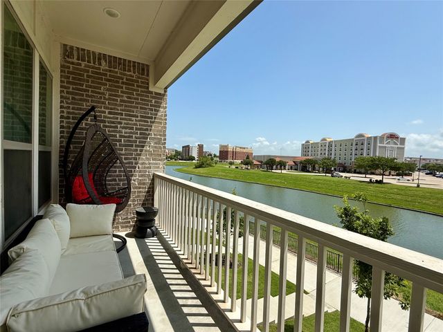 2741 Levee Lane, Lewisville, TX 75067