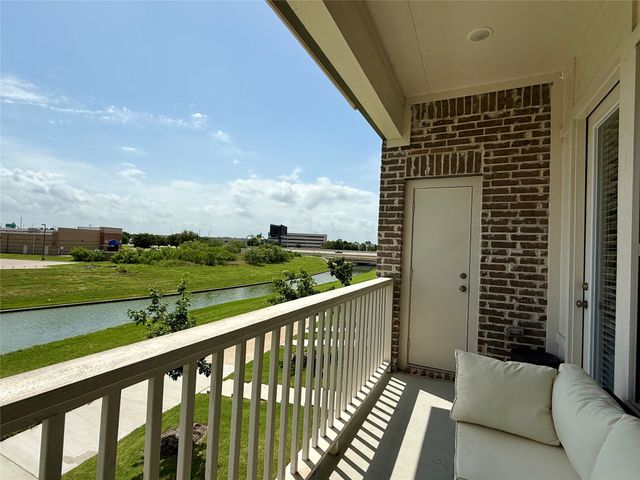 2741 Levee Lane, Lewisville, TX 75067