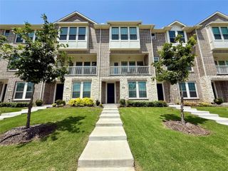 2741 Levee Lane, Lewisville, TX 75067