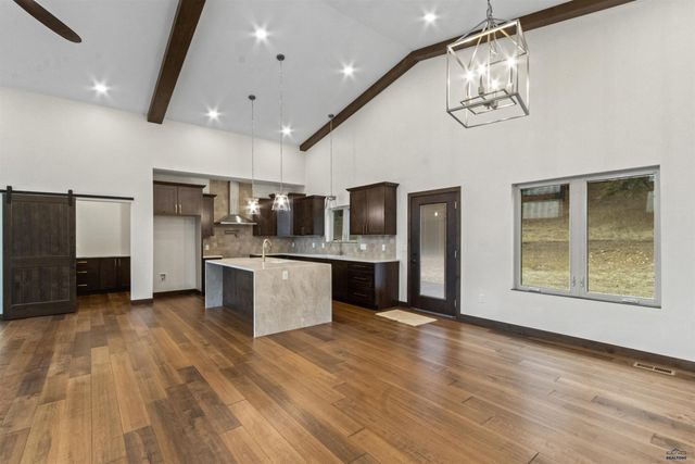 25809 SIDNEY TRL, Custer, SD 57730