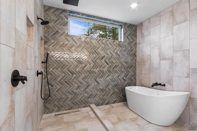 25809 SIDNEY TRL, Custer, SD 57730