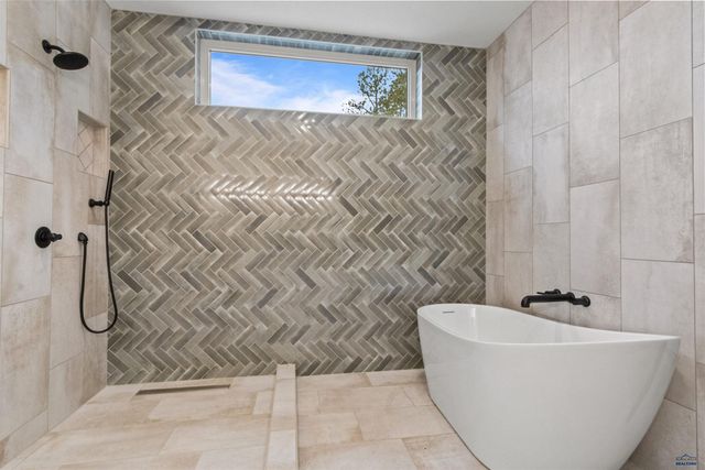 25809 SIDNEY TRL, Custer, SD 57730