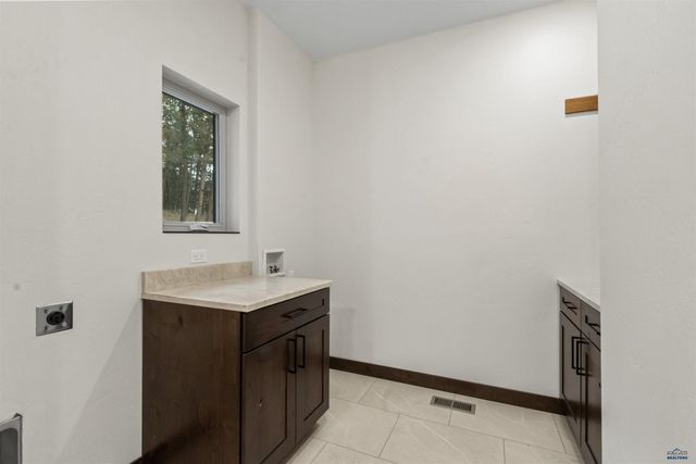 25809 SIDNEY TRL, Custer, SD 57730