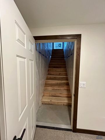 25809 SIDNEY TRL, Custer, SD 57730