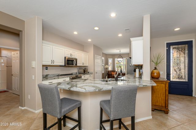 17949 W TIERRA DEL SOL Drive, Surprise, AZ 85387