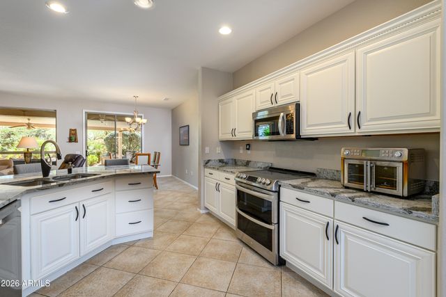 17949 W TIERRA DEL SOL Drive, Surprise, AZ 85387