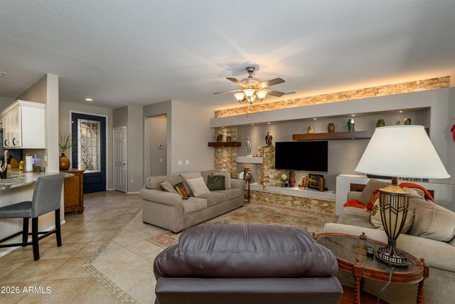 17949 W TIERRA DEL SOL Drive, Surprise, AZ 85387