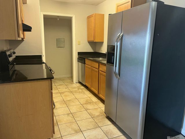 1055 Manson Dr, Baton Rouge, LA 70816