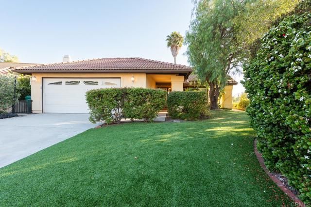 11705 Via Medanos, San Diego, CA 92128