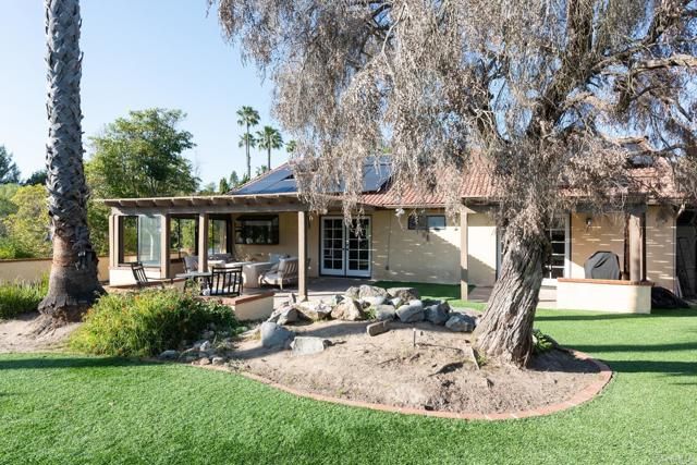 11705 Via Medanos, San Diego, CA 92128