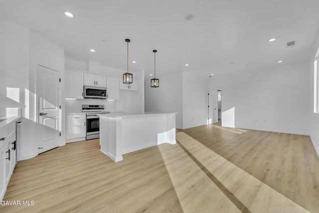 8837 Holly Avenue, California City, CA 93505